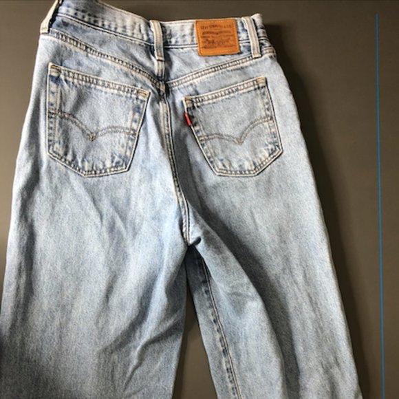 Levi's Wide Leg Jeans - Picture 2 of 3